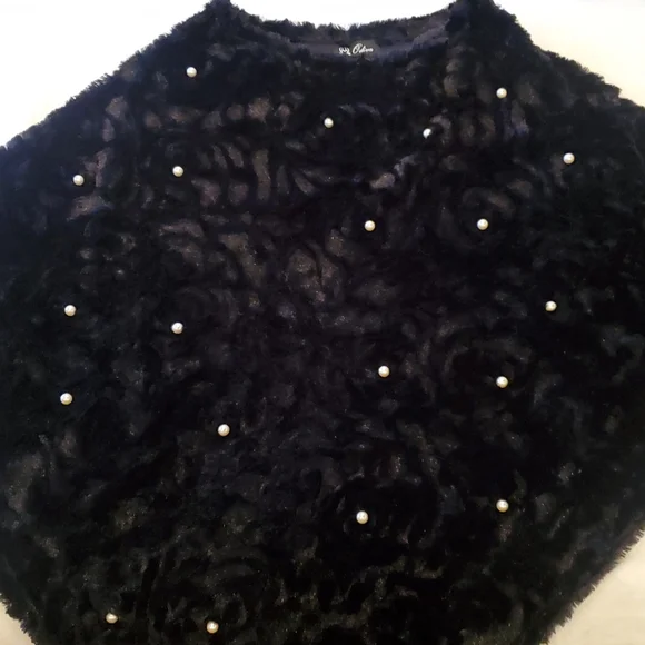 ODIVA Blsck Faux Fur Acrylic Poncho Adorned With Beautiful Faux Pearls - Picture 1 of 6